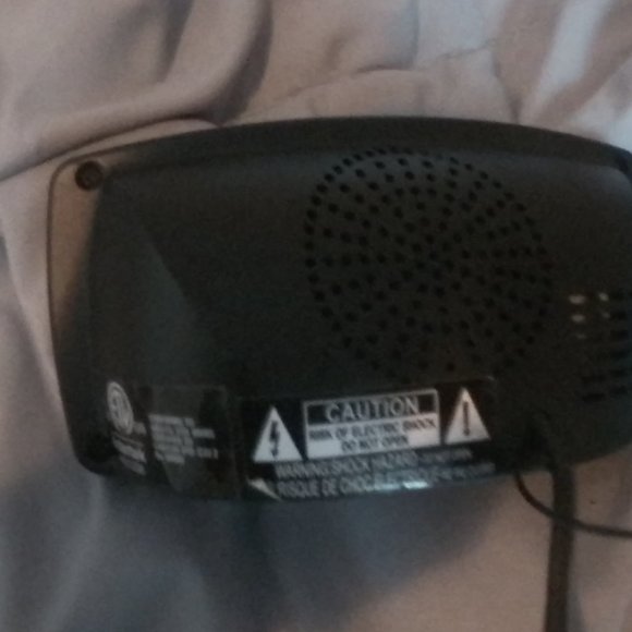 GPX AM/FM Clock Radio CR2307, Good Condition - Picture 3 of 8